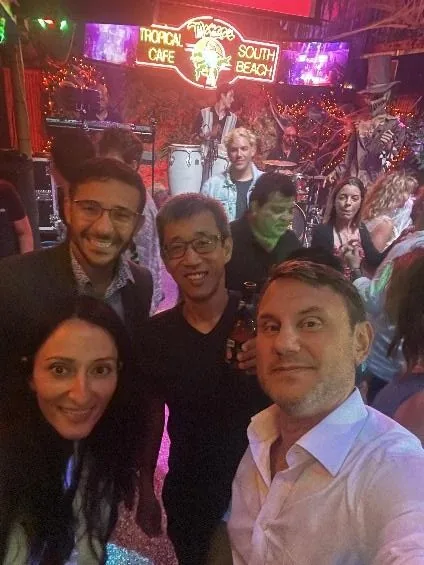 Dr Stamenković sa kolegama u South Beachu tokom SCAD konferencije 2024